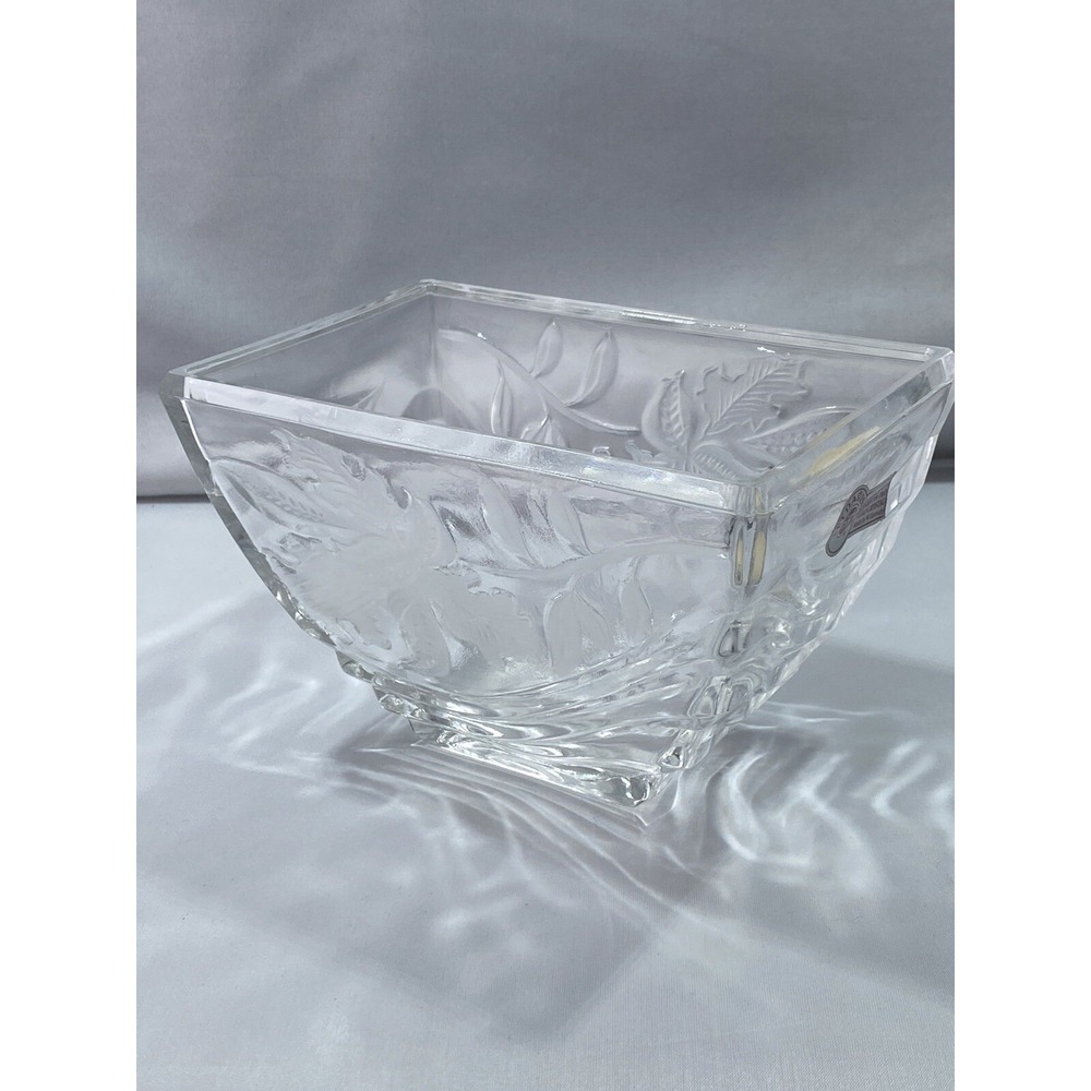 Lead Crystal Iris Floral Etched Bowl Dish Vintage FTD 1989